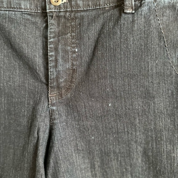 Gloria Vanderbilt Celine High Waist Navy Denim Short Size: 8 - Picture 7 of 8